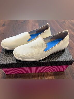Me Too Meadow Cream Slip-On Shoes